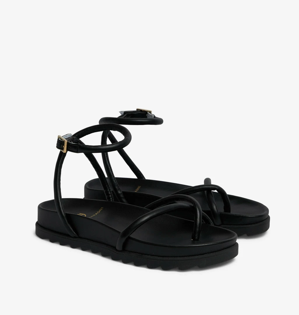 COM Chiara Ferragni THONG SANDAL