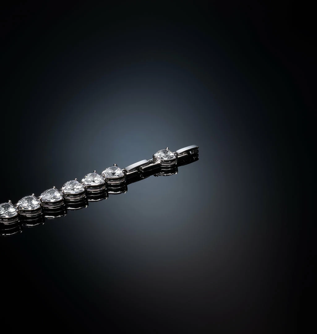 COM Chiara Ferragni INFINITY LOVE HORIZONTAL TENNIS BRACELET BIG JEWELS AND WATCHES